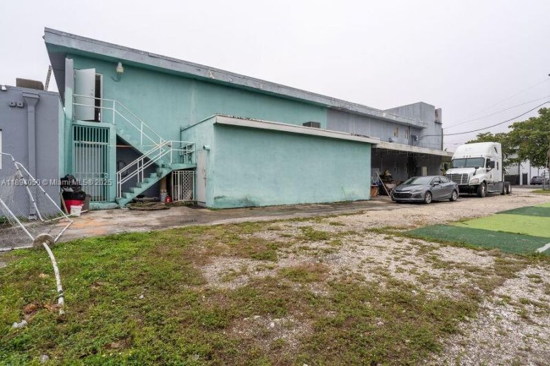 1901 NW 7th St, Miami, FL 33125 Photo