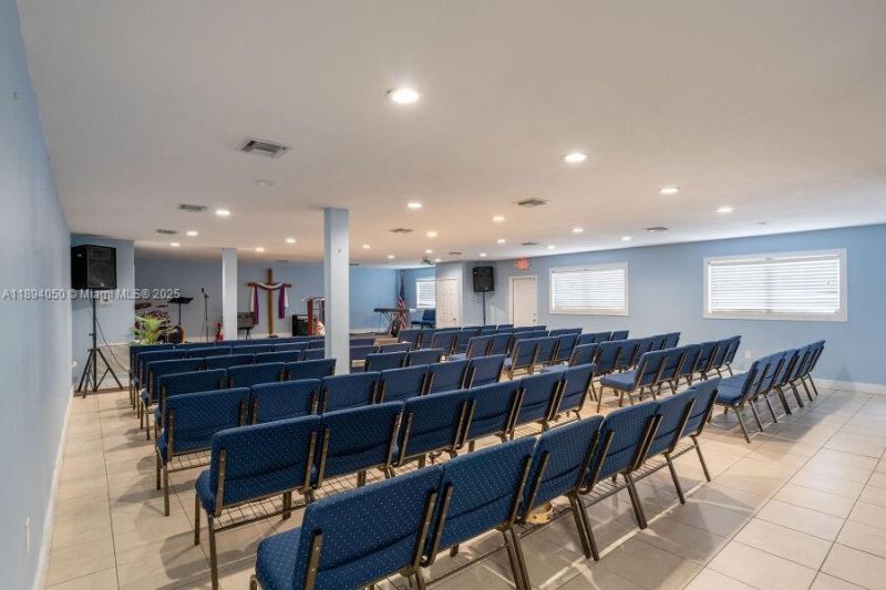 1901 NW 7th St, Miami, FL 33125 Photo