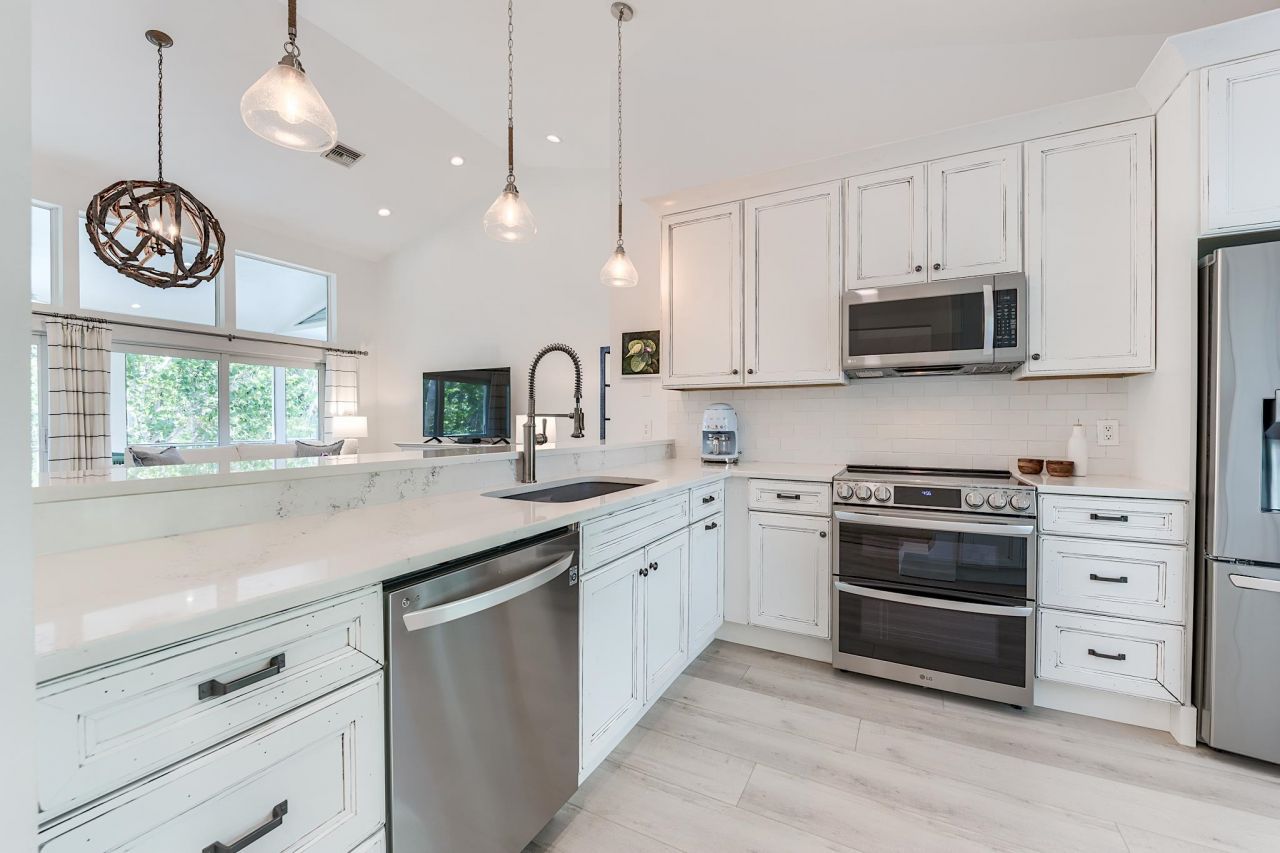 2612 Coconut Dr, Sanibel, FL 33957 Photo