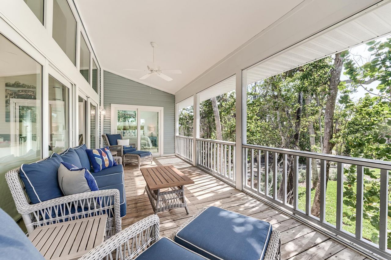 2612 Coconut Dr, Sanibel, FL 33957 Photo