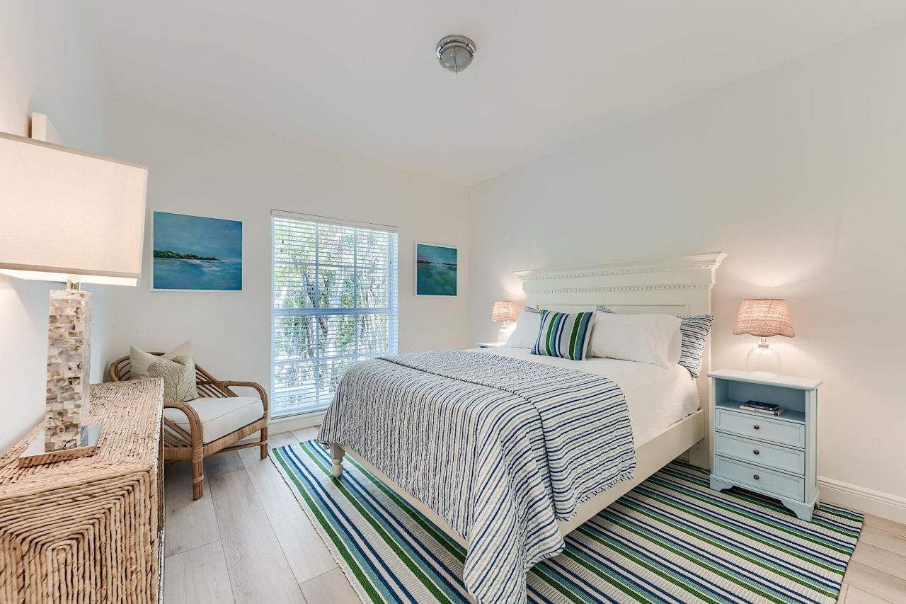 2612 Coconut Dr, Sanibel, FL 33957 Photo