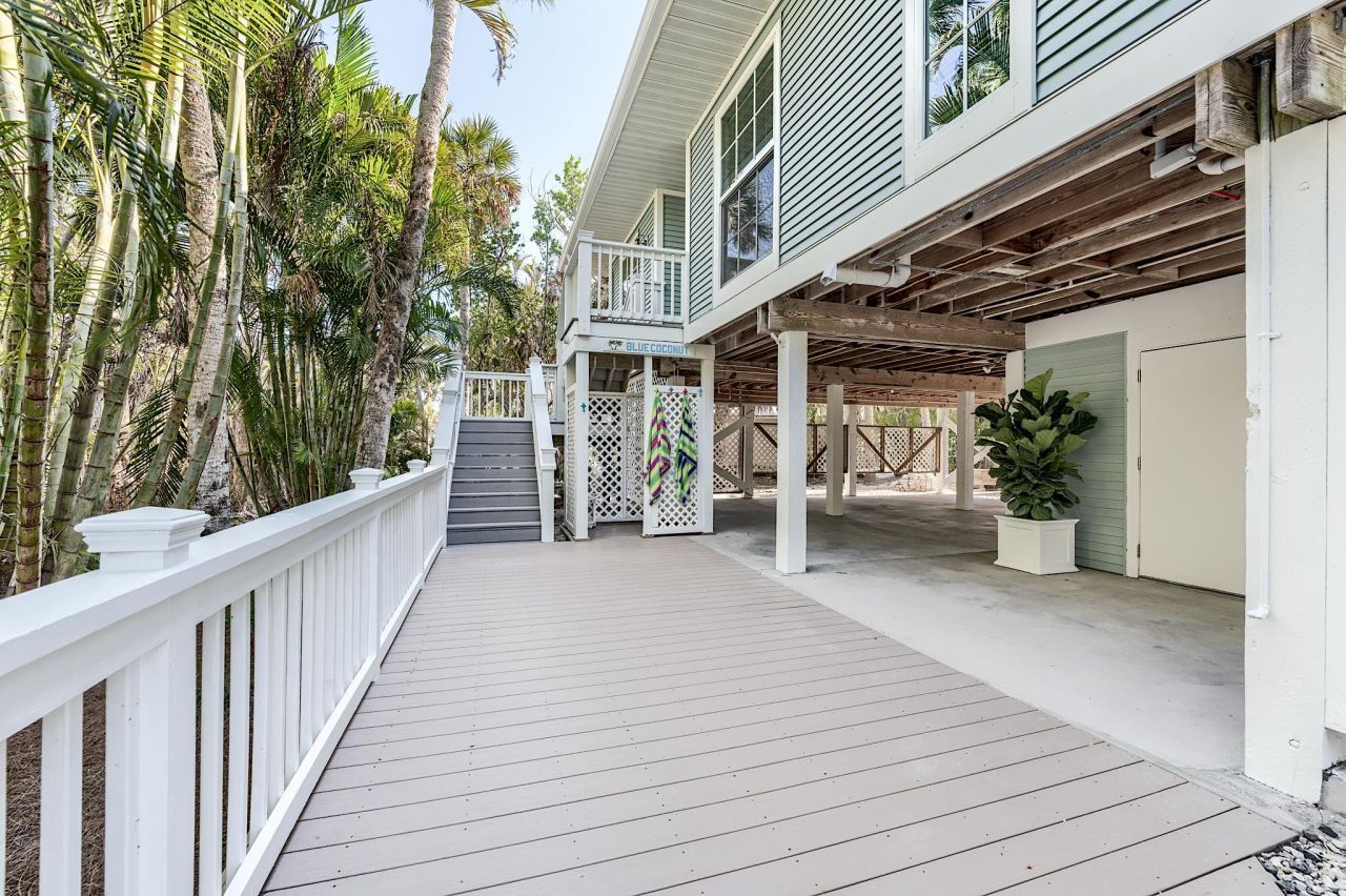 2612 Coconut Dr, Sanibel, FL 33957 Photo