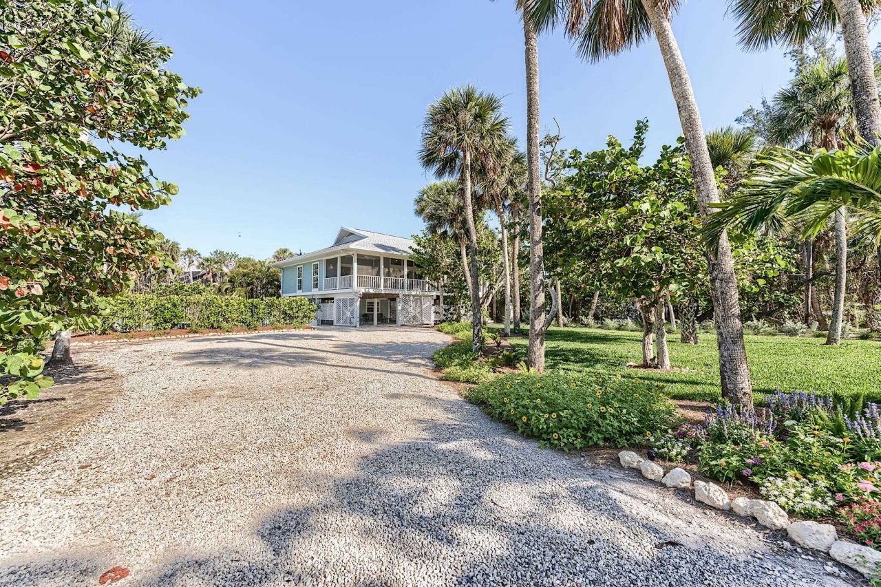 2612 Coconut Dr, Sanibel, FL 33957 Photo