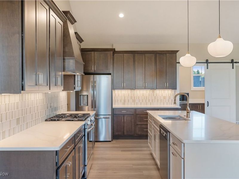 525 Gentlebrook Boulevard SW, Hartville, OH 44632 Photo 15