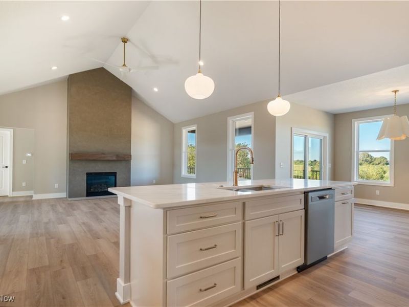 525 Gentlebrook Boulevard SW, Hartville, OH 44632 Photo 17