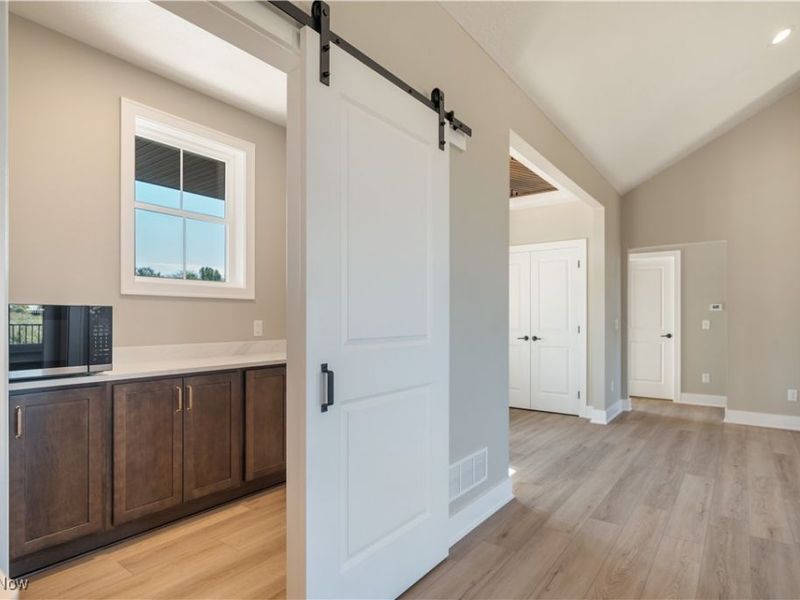 525 Gentlebrook Boulevard SW, Hartville, OH 44632 Photo 23