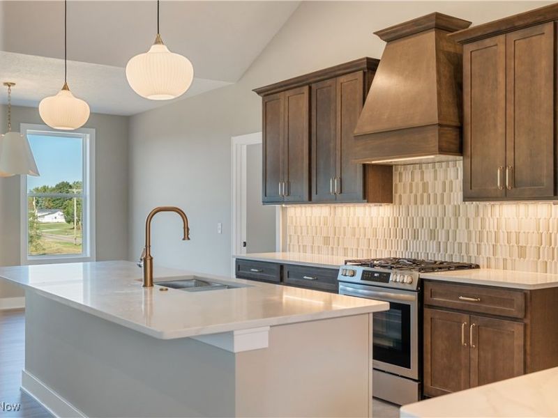 525 Gentlebrook Boulevard SW, Hartville, OH 44632 Photo 25