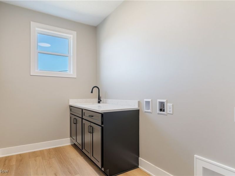 525 Gentlebrook Boulevard SW, Hartville, OH 44632 Photo 27