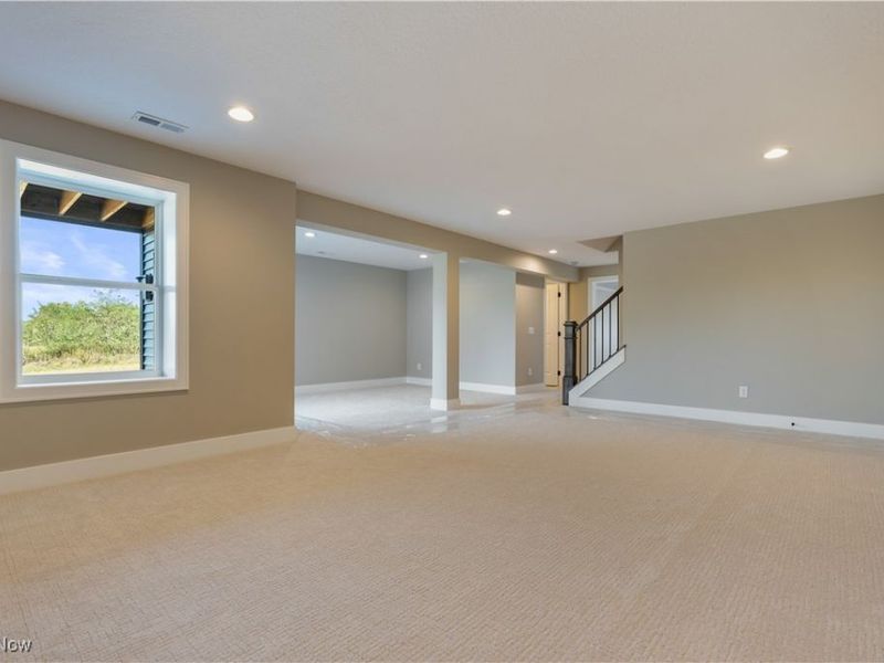 525 Gentlebrook Boulevard SW, Hartville, OH 44632 Photo 36