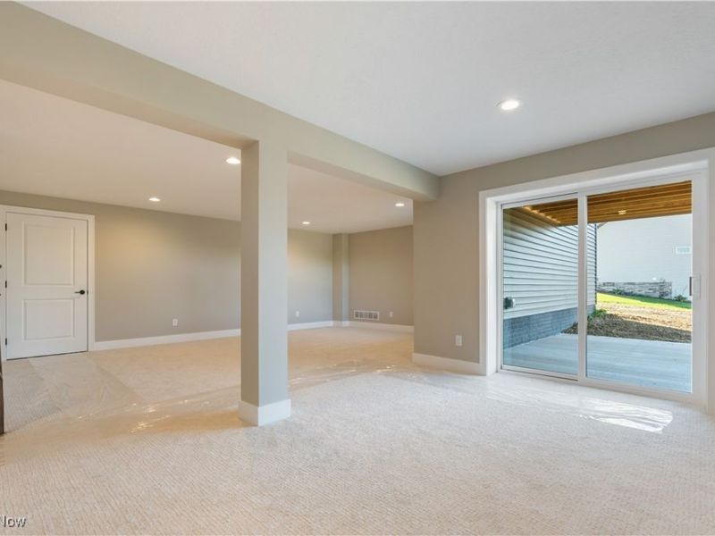 525 Gentlebrook Boulevard SW, Hartville, OH 44632 Photo 37