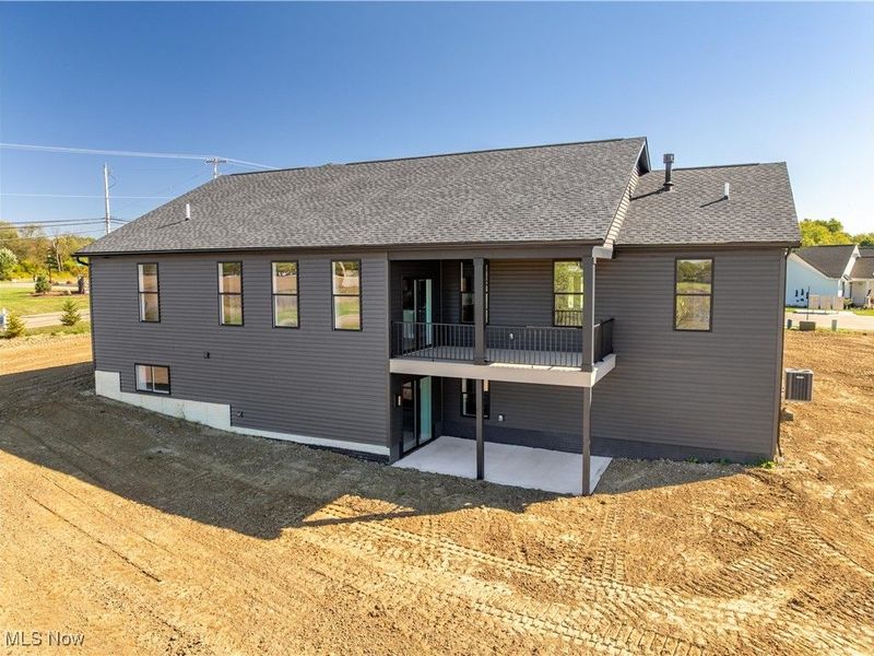 525 Gentlebrook Boulevard SW, Hartville, OH 44632 Photo 4