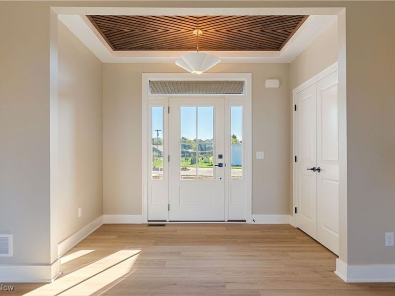 525 Gentlebrook Boulevard SW, Hartville, OH 44632 Photo 6