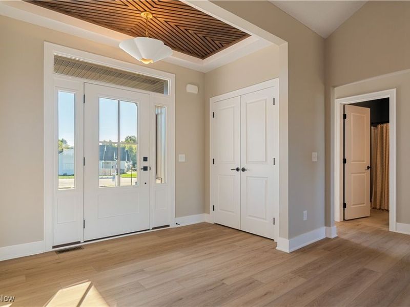 525 Gentlebrook Boulevard SW, Hartville, OH 44632 Photo 7