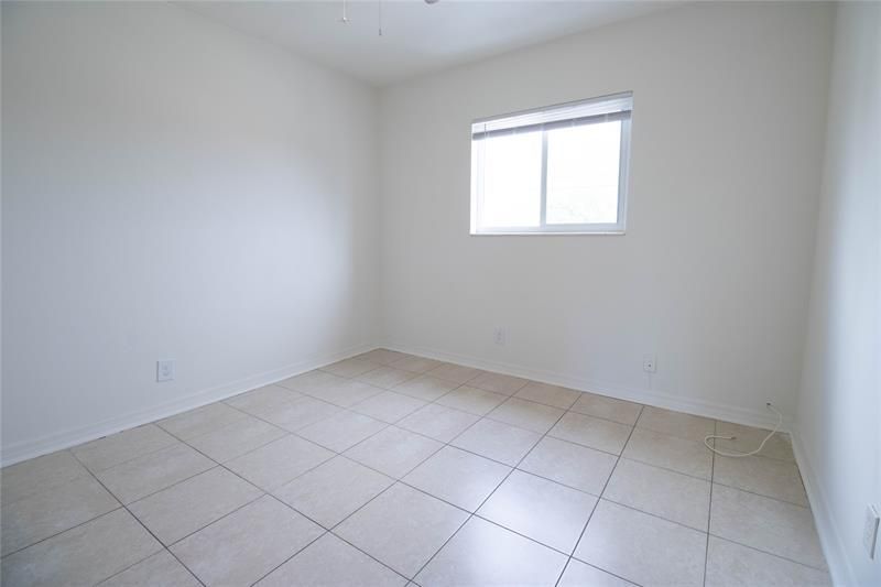 1727 Liberty Street, Unit 18, Fort Lauderdale, FL 33020 Photo