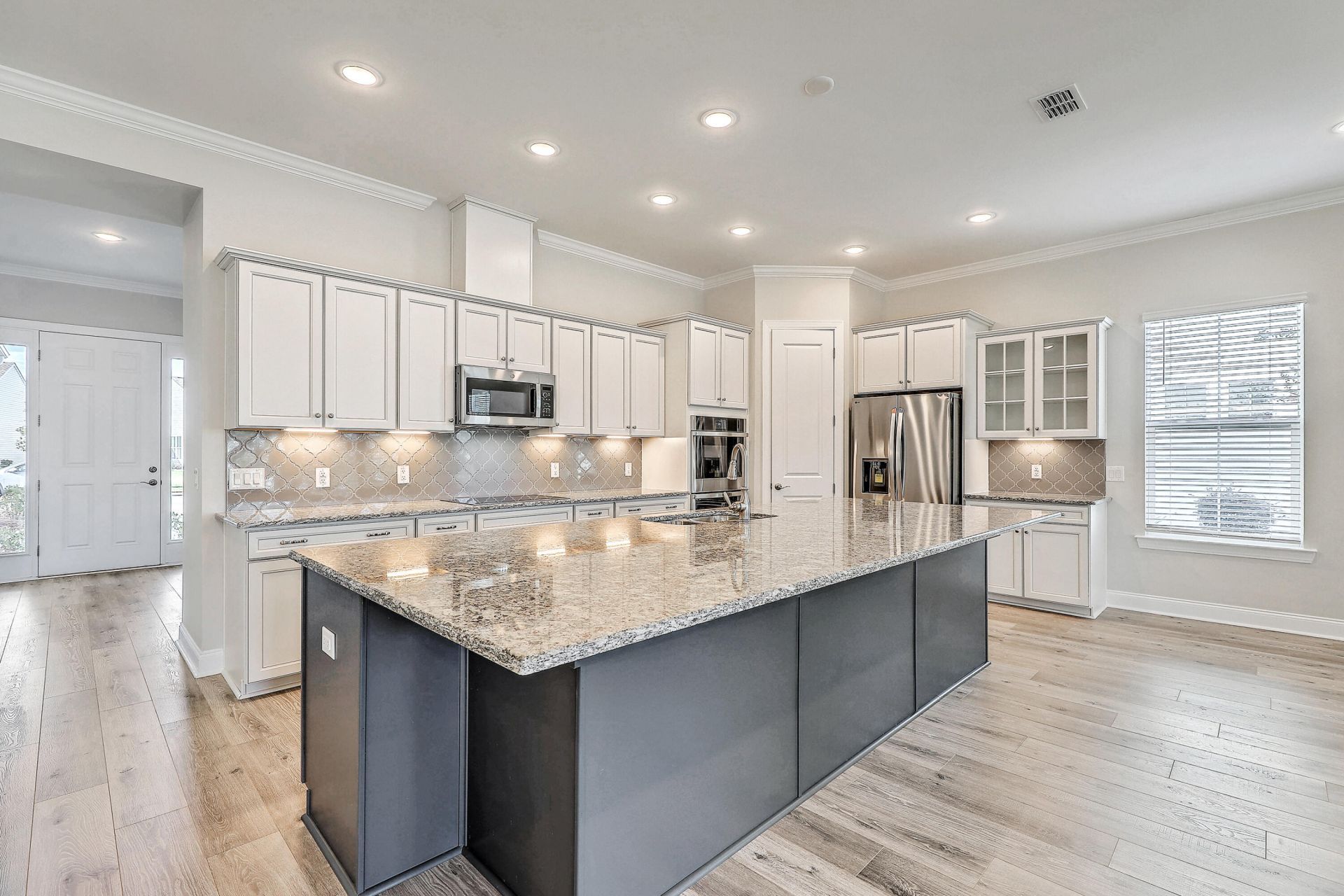 662 Marsh Cove Circle Photo 12