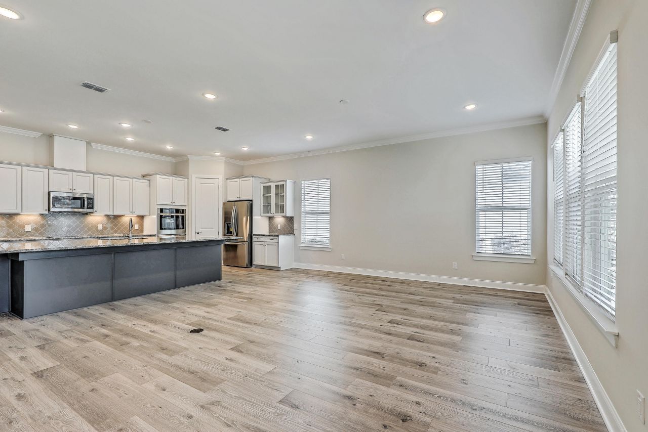 662 Marsh Cove Circle Photo 15