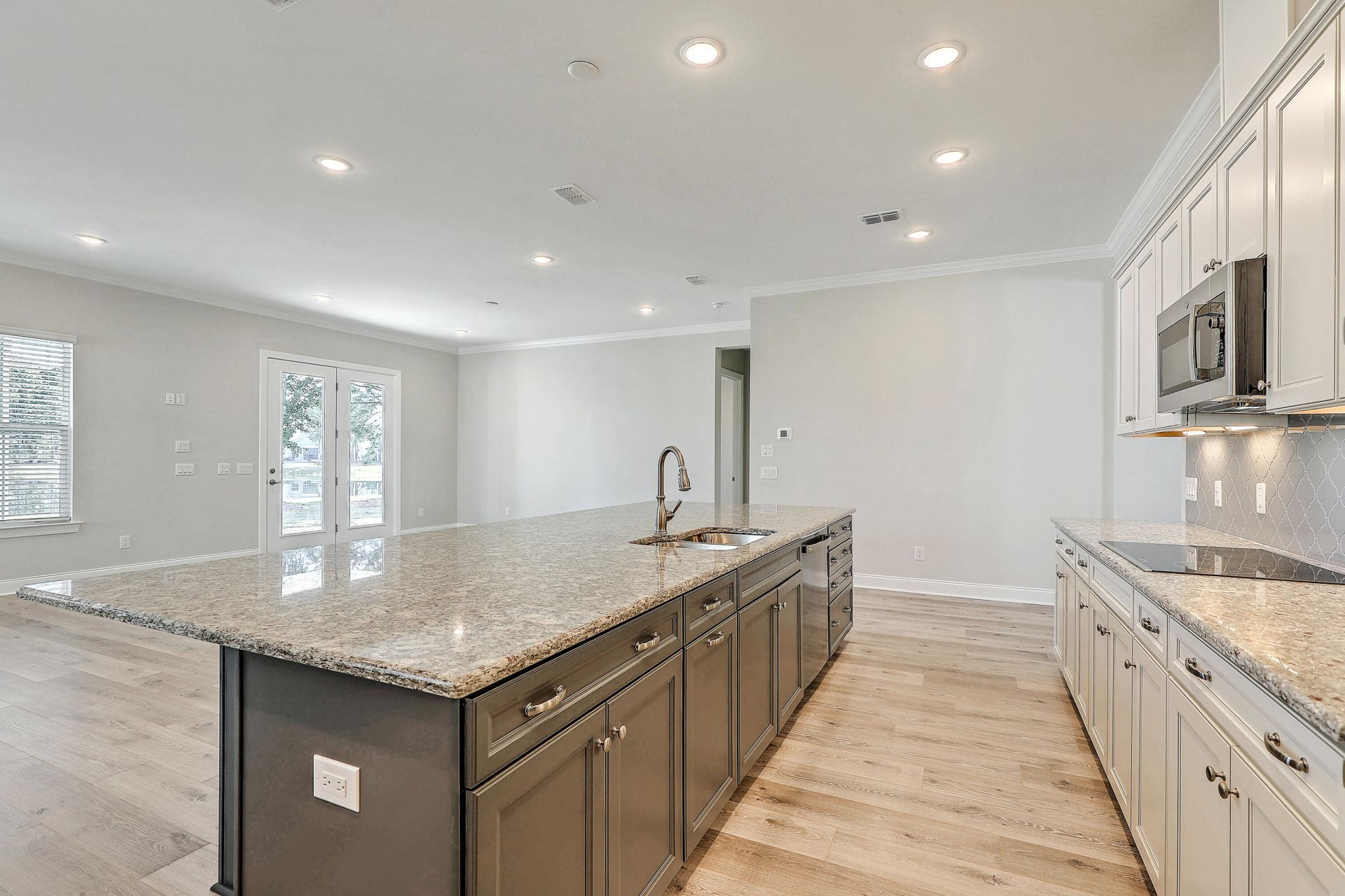 662 Marsh Cove Circle Photo 15