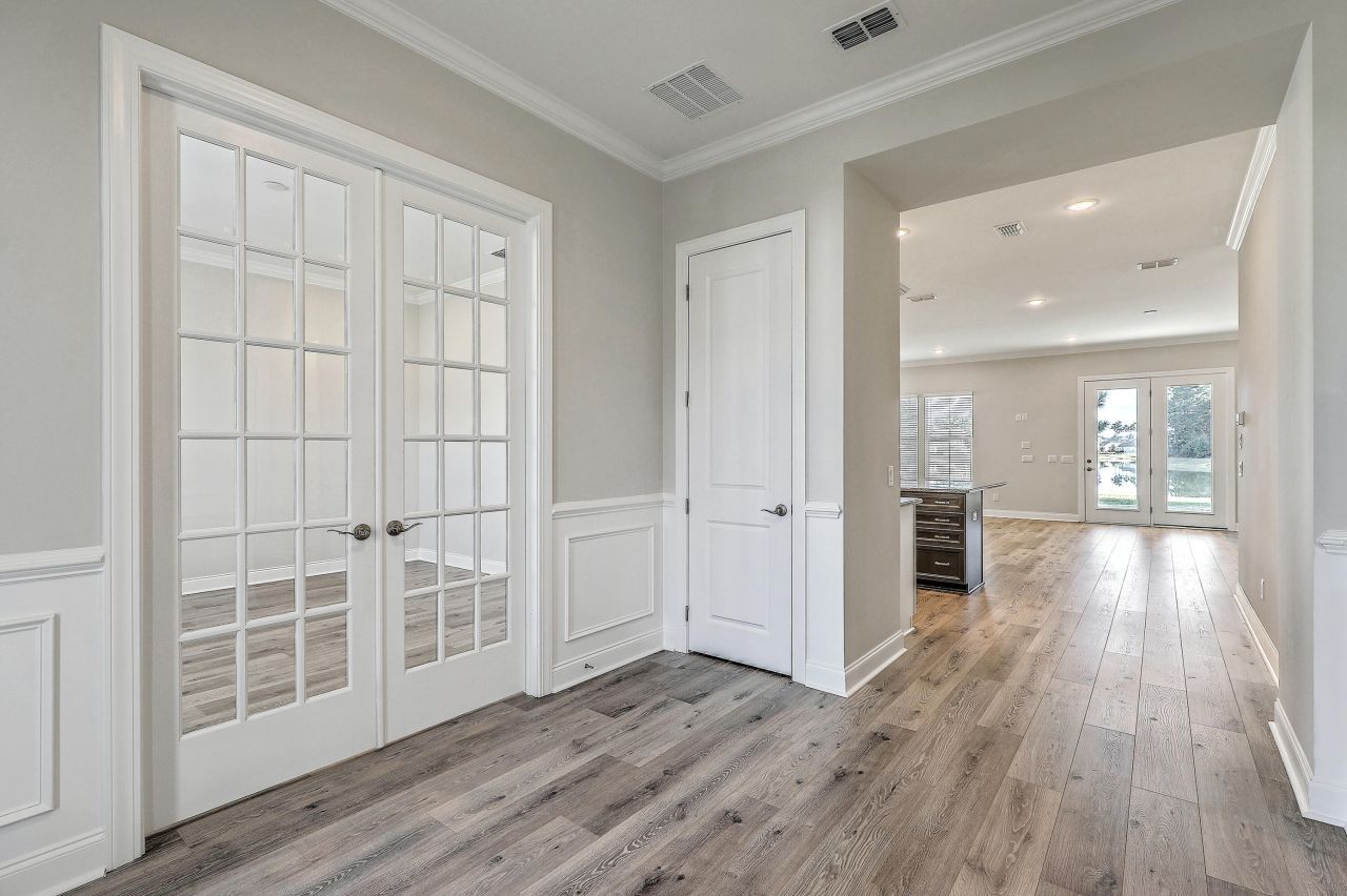 662 Marsh Cove Circle Photo 5