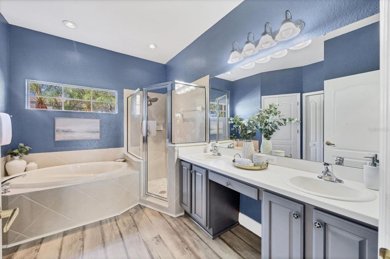 303 Heritage Isles Way, Bradenton, FL 34212 Photo