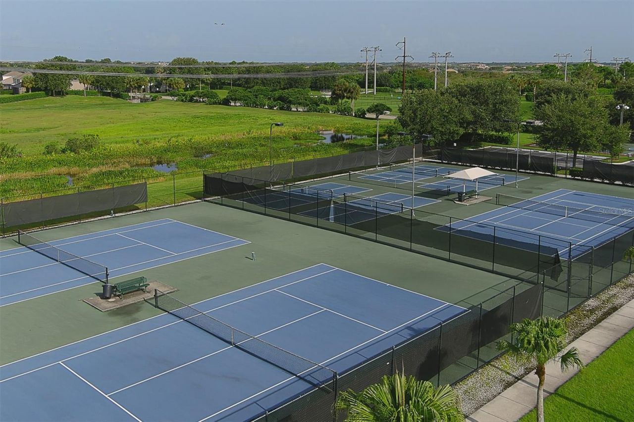 303 Heritage Isles Way, Bradenton, FL 34212 Photo