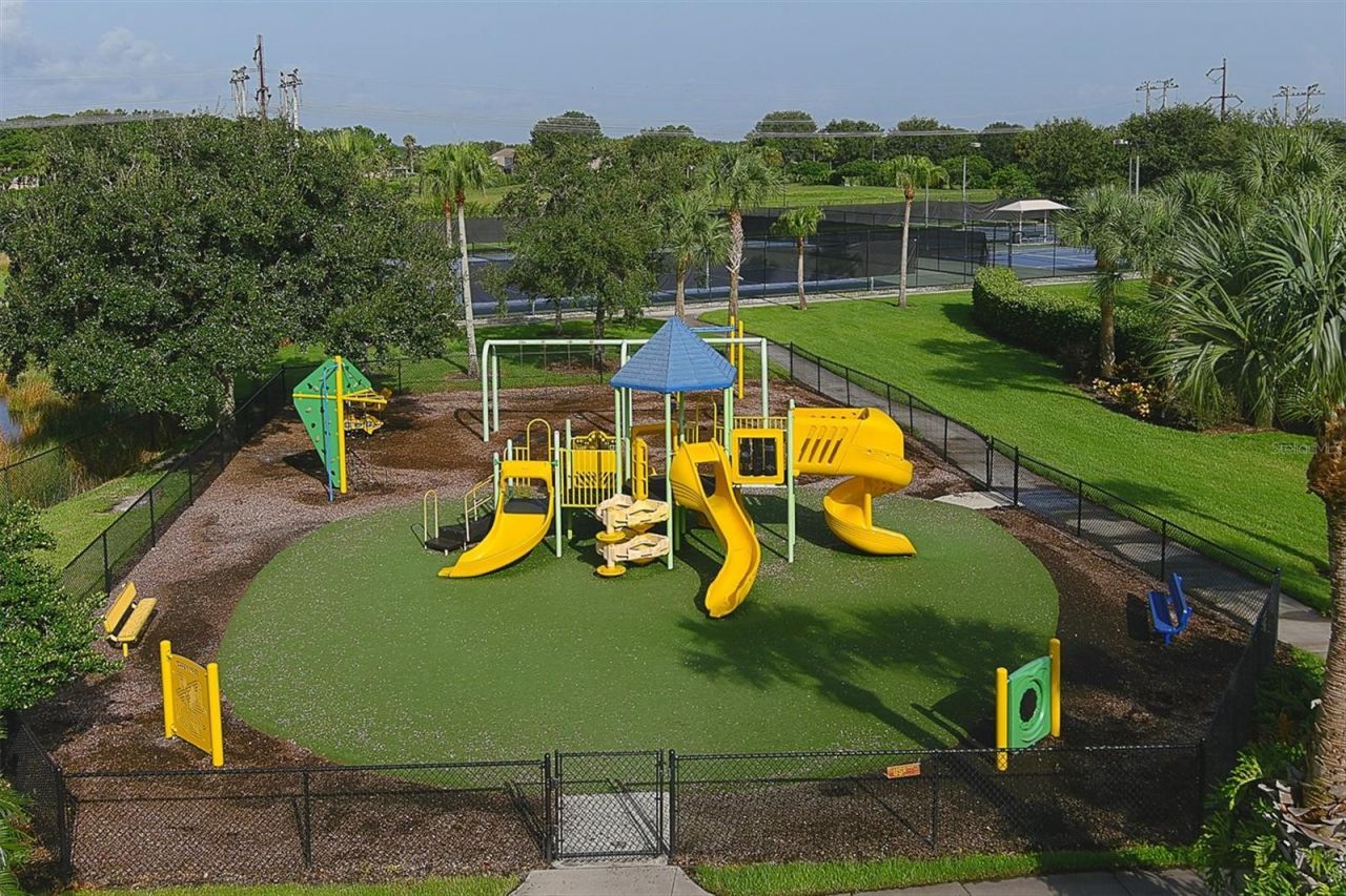 303 Heritage Isles Way, Bradenton, FL 34212 Photo