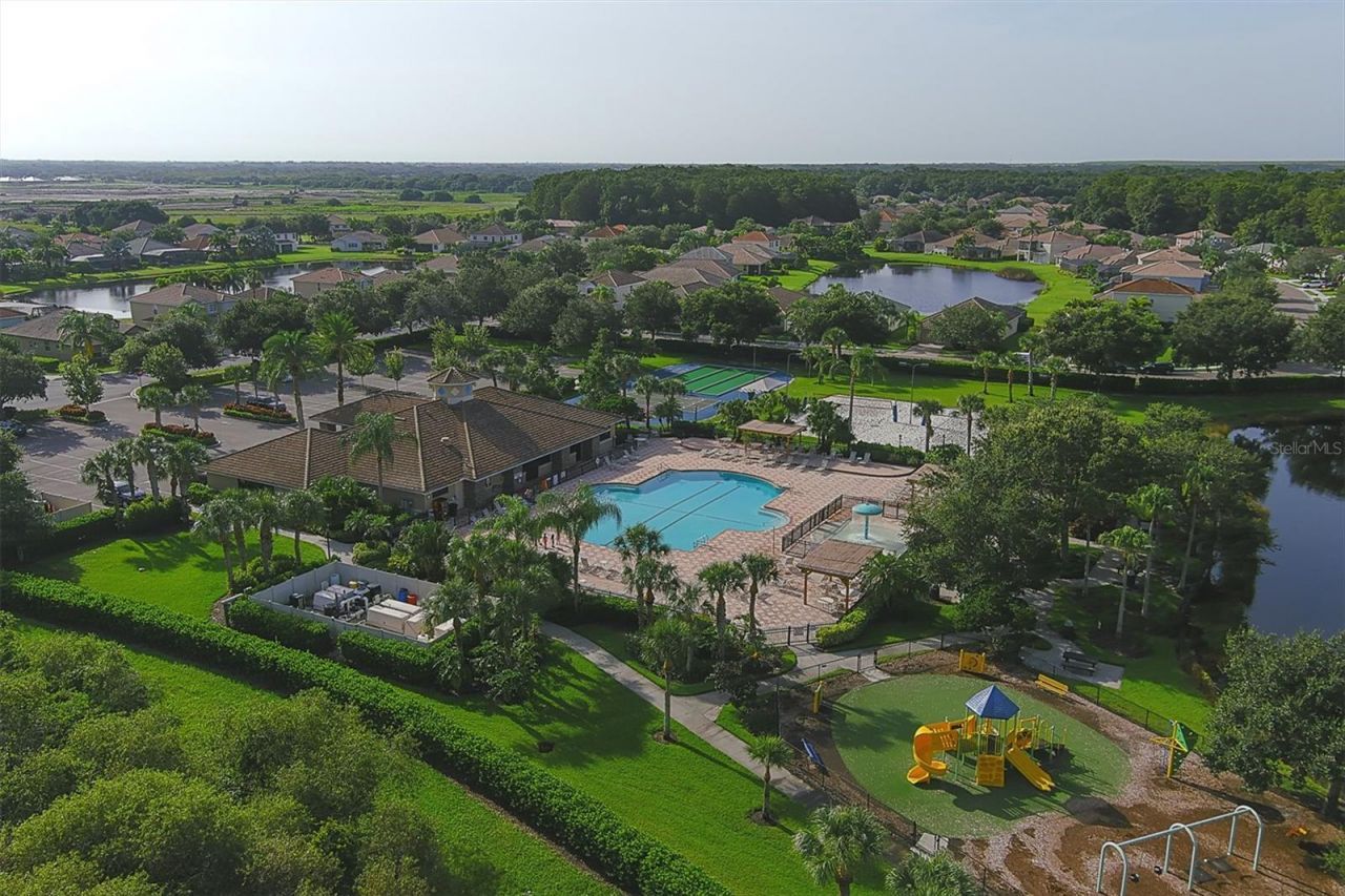 303 Heritage Isles Way, Bradenton, FL 34212 Photo