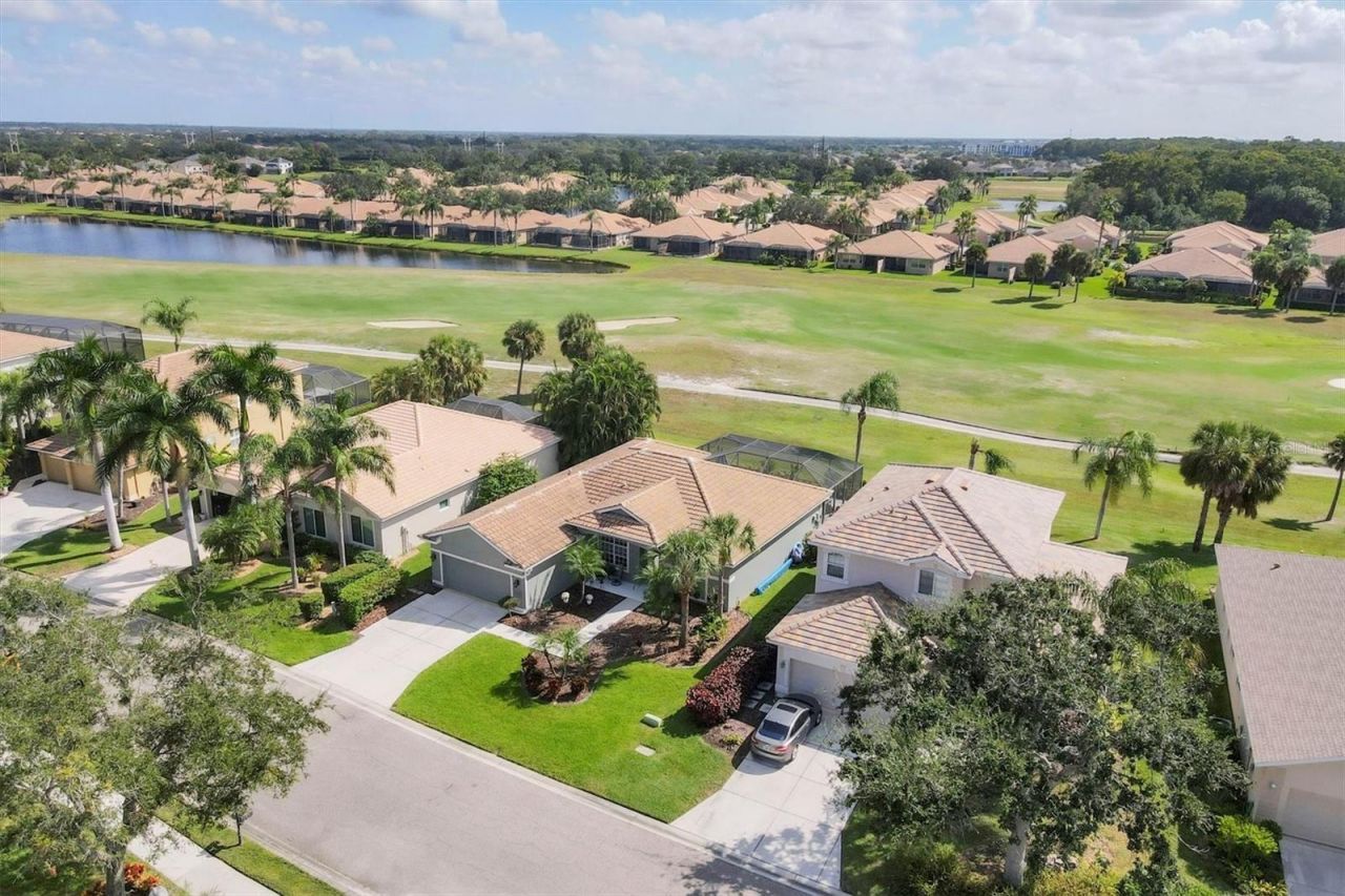 303 Heritage Isles Way, Bradenton, FL 34212 Photo