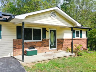 1479 E Williamsburg Street, Whitley City, KY 42653