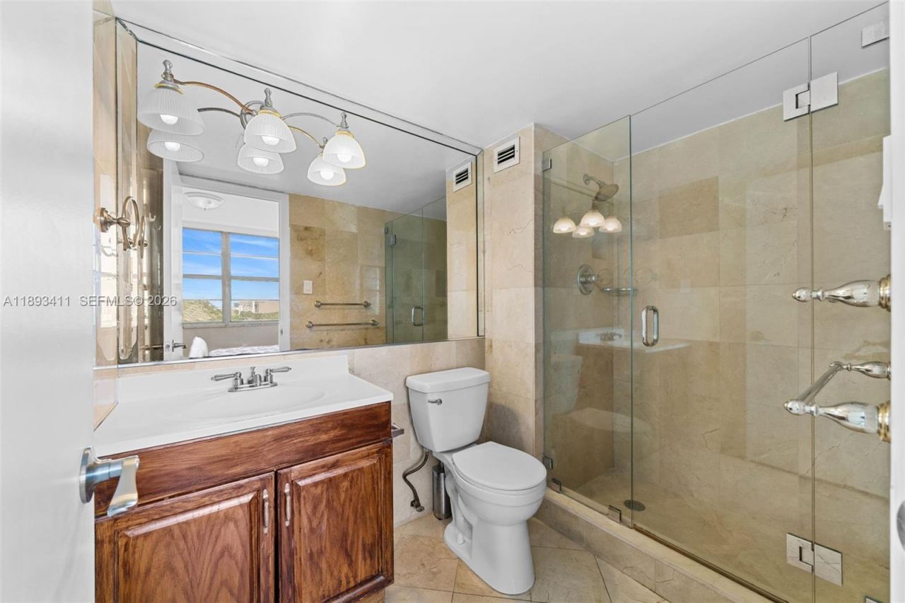 18011 Biscayne Blvd, Unit 902, Aventura, FL 33160 Photo