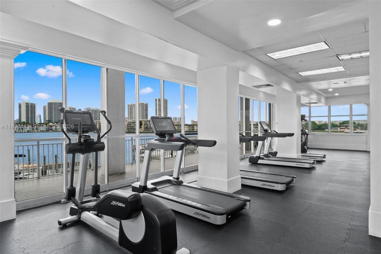 18011 Biscayne Blvd, Unit 902, Aventura, FL 33160 Photo