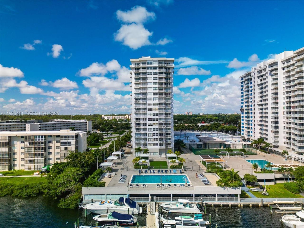 18011 Biscayne Blvd, Unit 902, Aventura, FL 33160 Photo