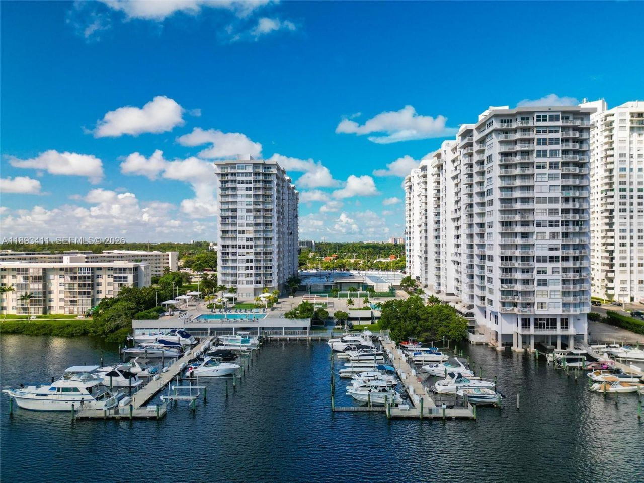 18011 Biscayne Blvd, Unit 902, Aventura, FL 33160 Photo