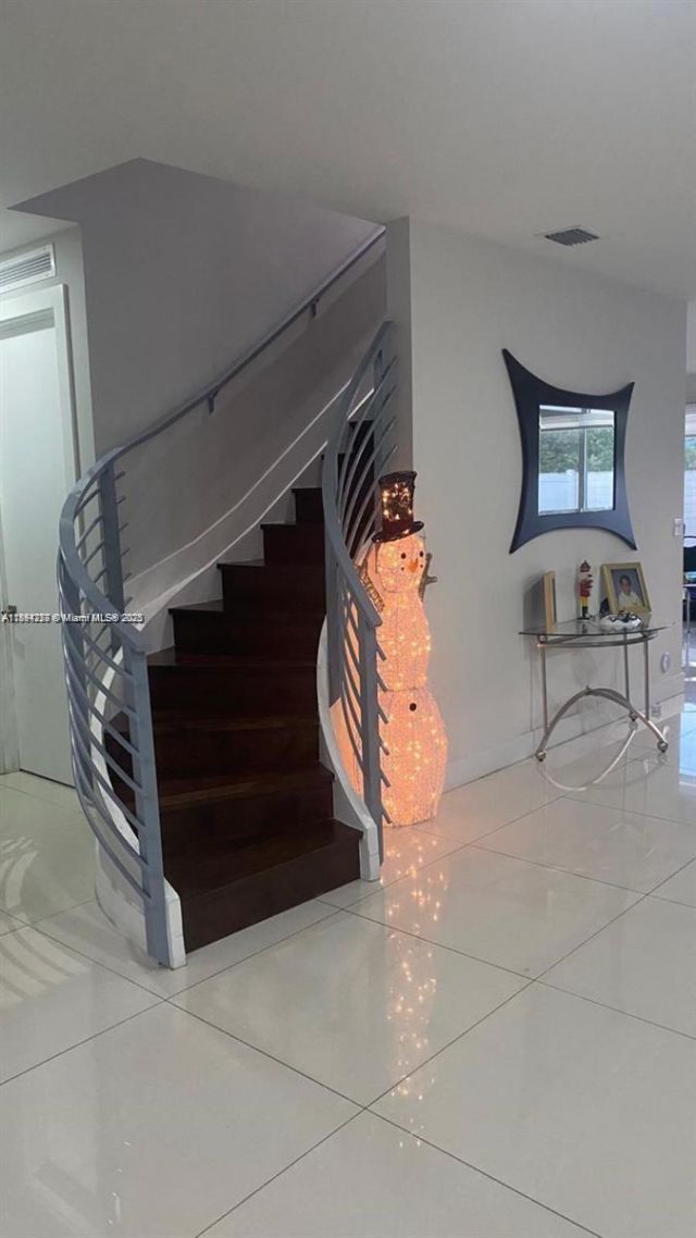 9880 NW 74th Ter, Doral, FL 33178 Photo