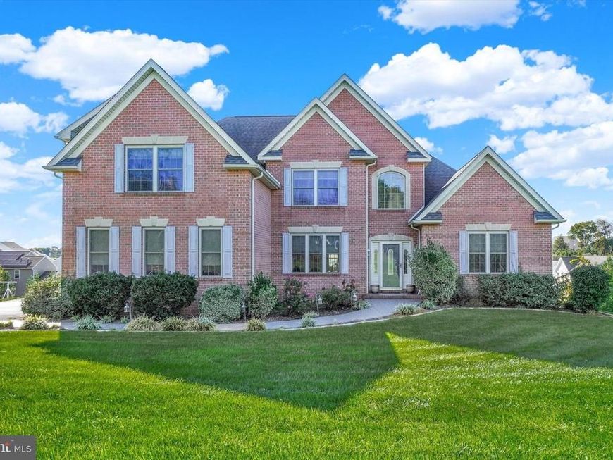 639 Chestnut Hill Road, York, PA 17402 Main Photo