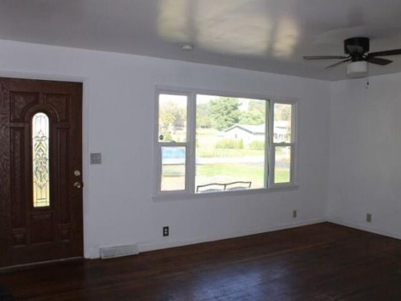 152 Lincoln Drive, Newark, OH 43055 Photo 12