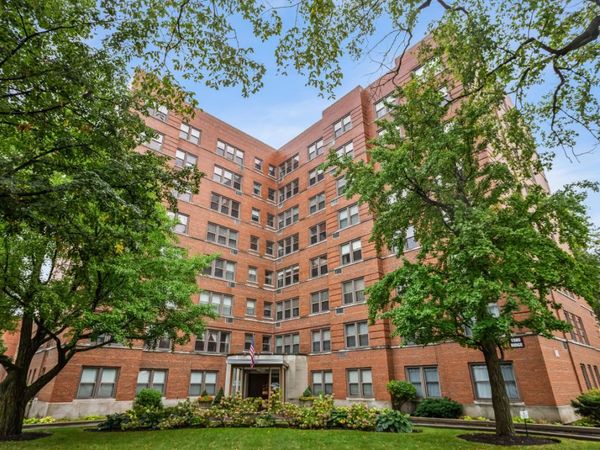 1585 Ridge Avenue, Unit 404, Evanston, IL 60201