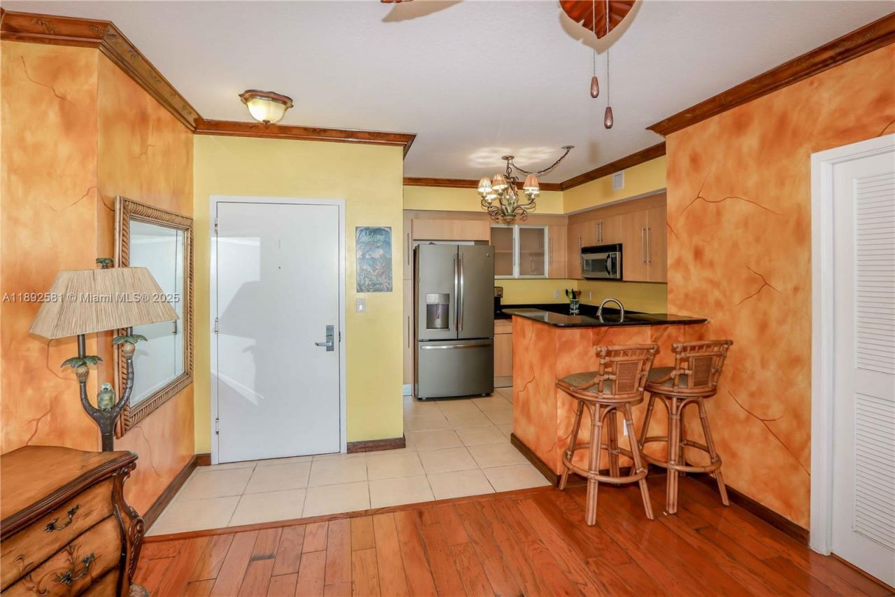 335 S Biscayne Blvd, Unit 1500, Miami, FL 33131 Photo