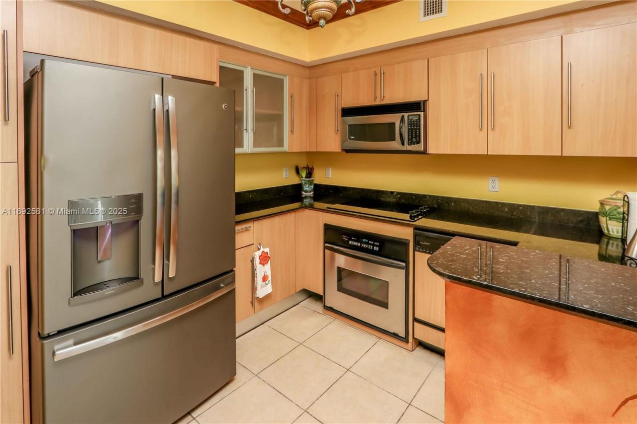 335 S Biscayne Blvd, Unit 1500, Miami, FL 33131 Photo