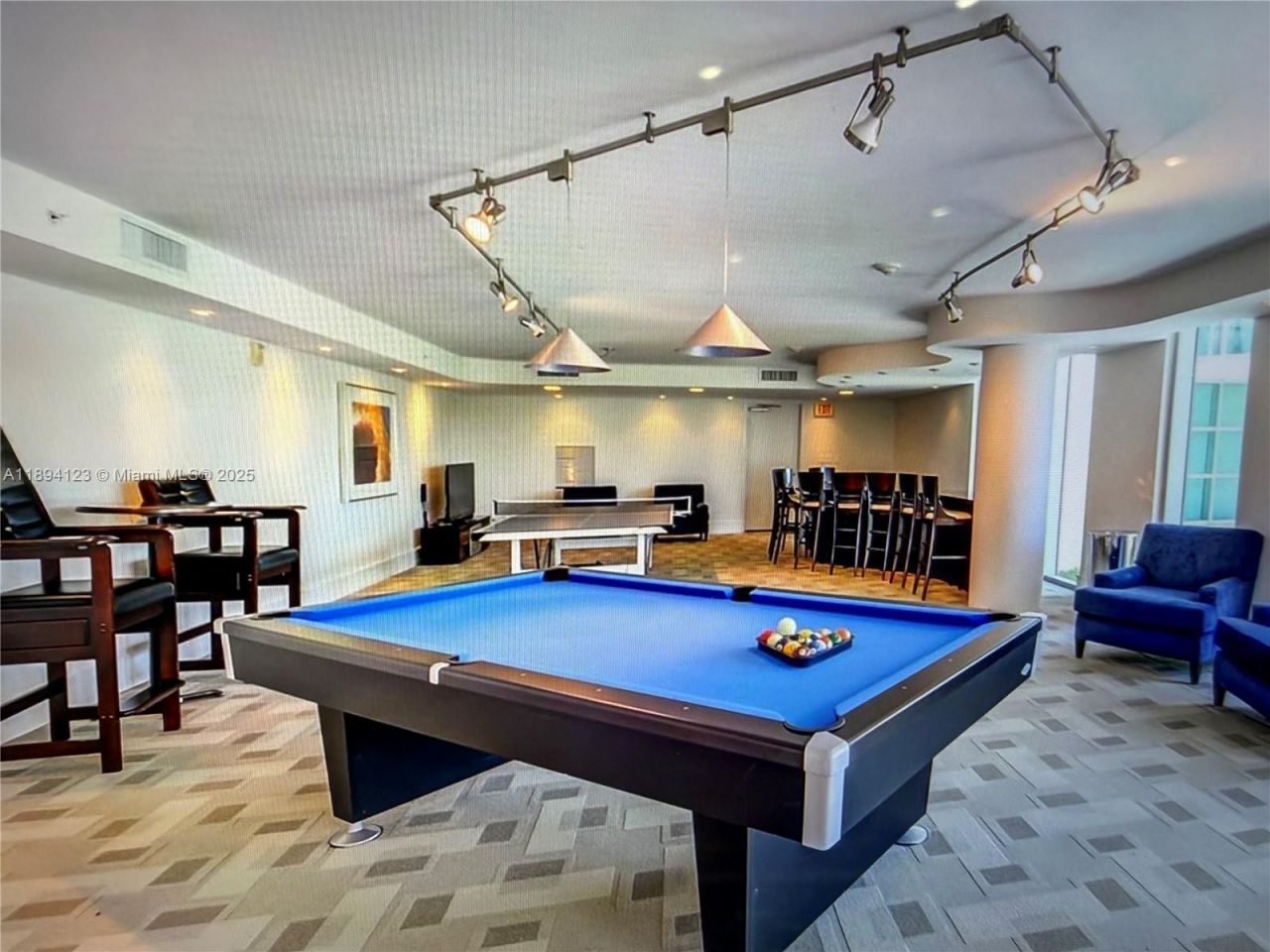 3131 NE 188th St, Unit 1-1001, Aventura, FL 33180 Photo