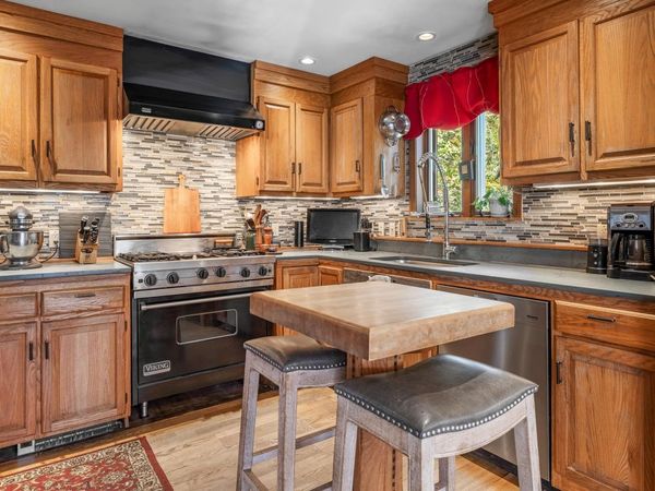 1886 Winhall Hollow Road, Londonderry, VT 05155