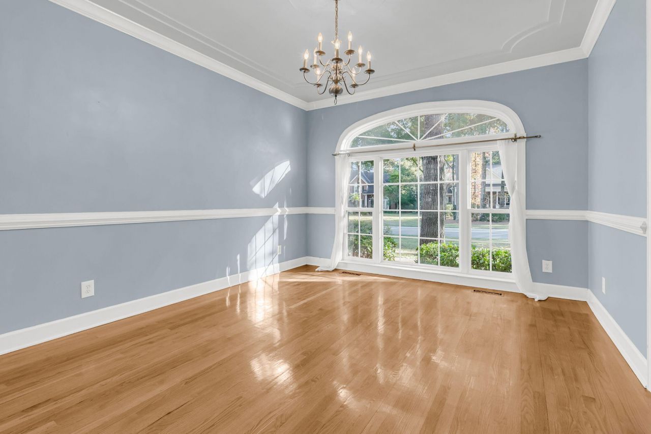 4201 Meadowbrook Court Photo 19