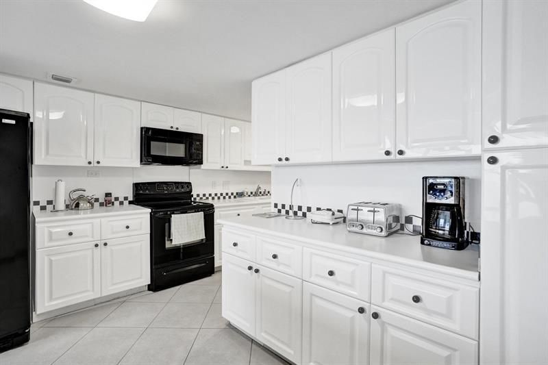 3500 Galt Ocean Drive, Unit 807, Fort Lauderdale, FL 33308 Photo