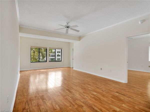 900 Arbor Lake DR, Unit 9-206, NAPLES, FL 34110