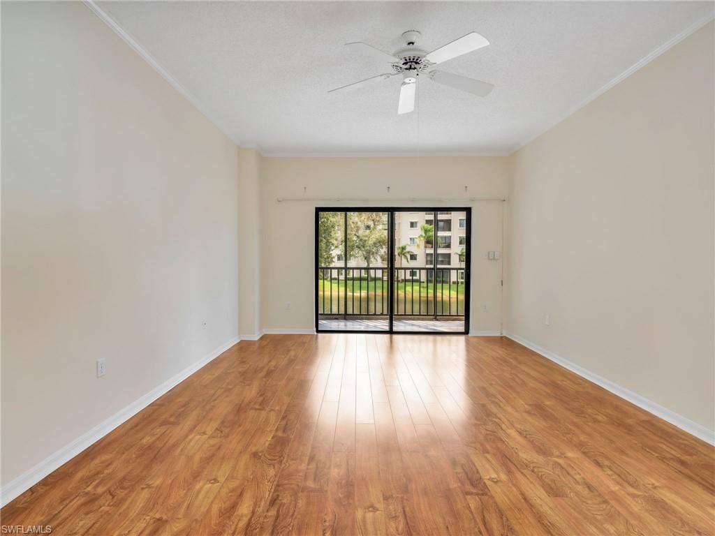 900 Arbor Lake Dr, Unit 9-206, Naples, FL 34110 Photo