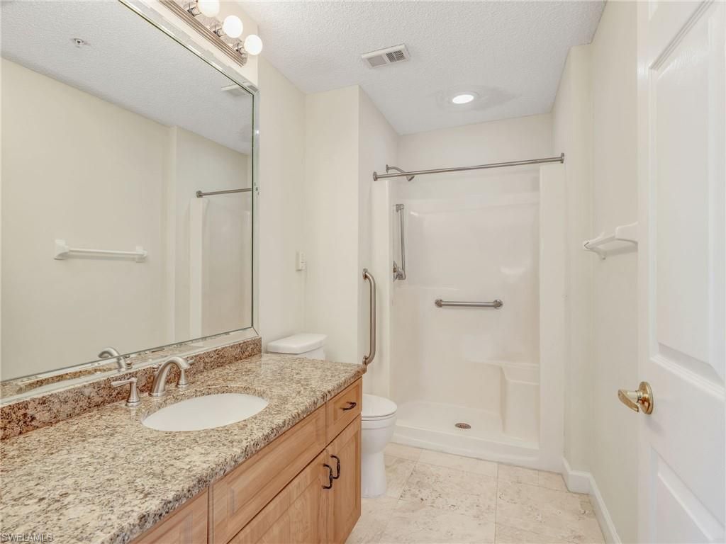 900 Arbor Lake Dr, Unit 9-206, Naples, FL 34110 Photo