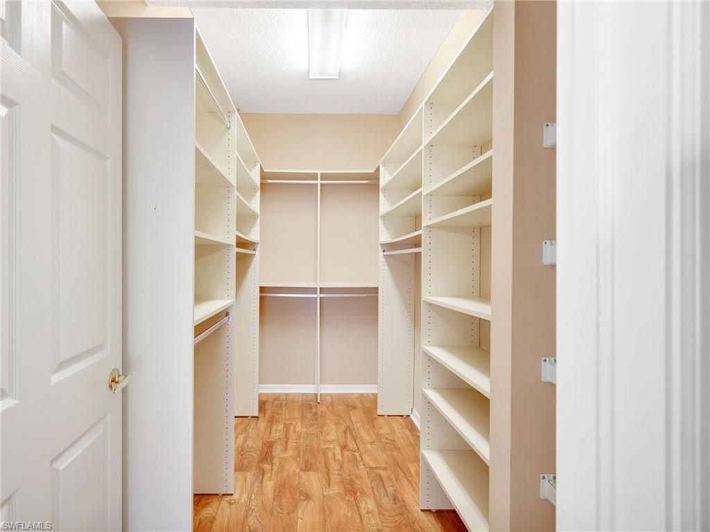 900 Arbor Lake Dr, Unit 9-206, Naples, FL 34110 Photo