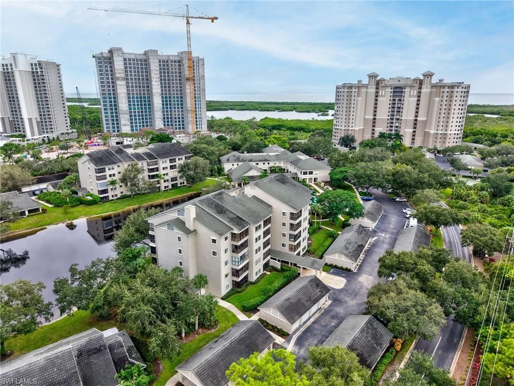 900 Arbor Lake Dr, Unit 9-206, Naples, FL 34110 Photo