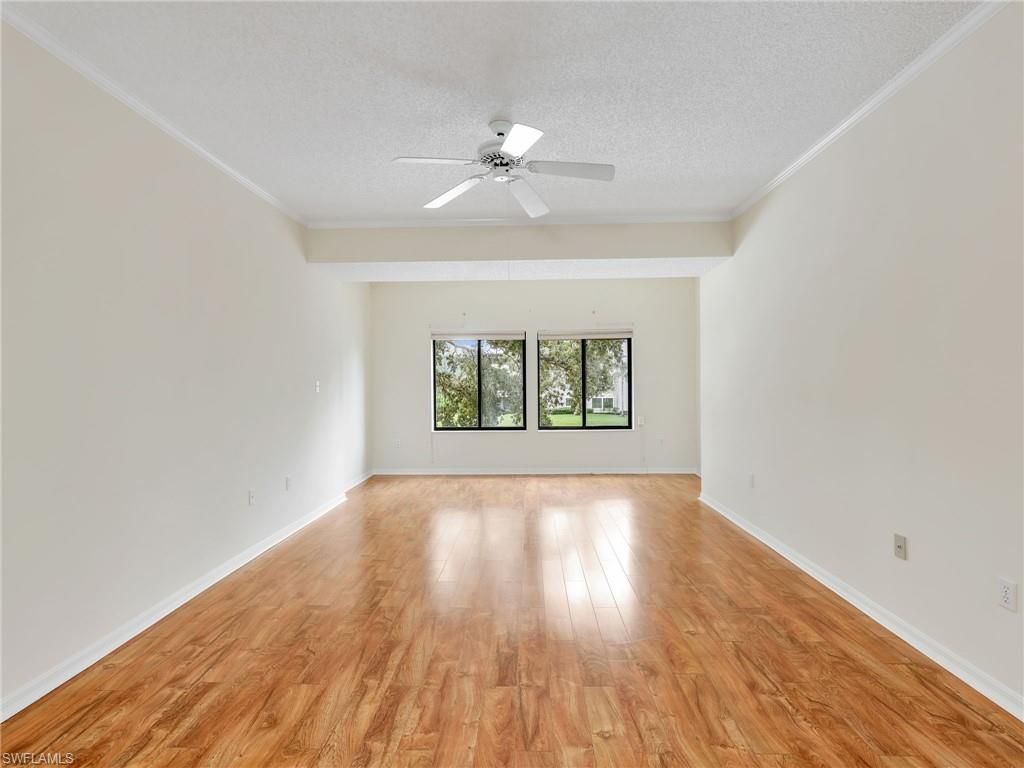 900 Arbor Lake Dr, Unit 9-206, Naples, FL 34110 Photo