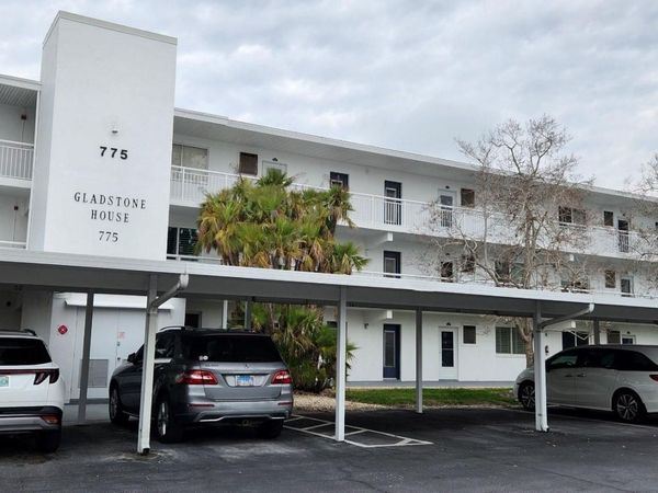 775 JOHN RINGLING BOULEVARD, Unit # 33, SARASOTA, FL 34236