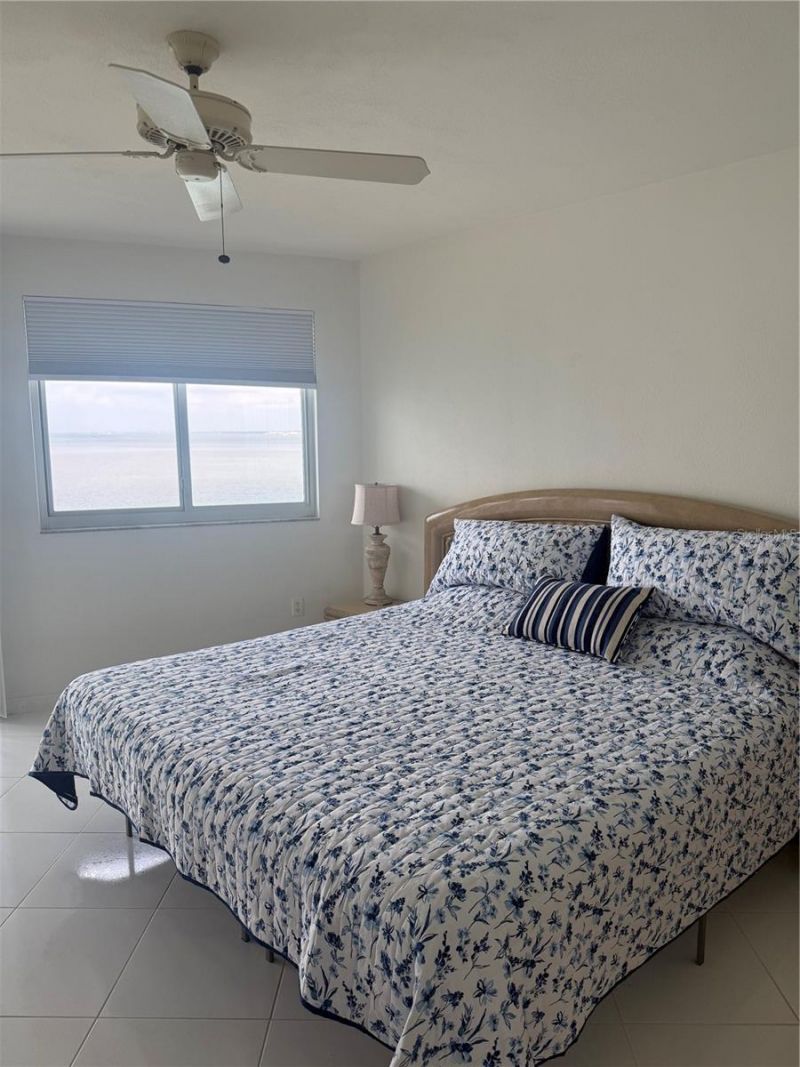 775 John Ringling Boulevard, Unit # 33, Sarasota, FL 34236 Photo